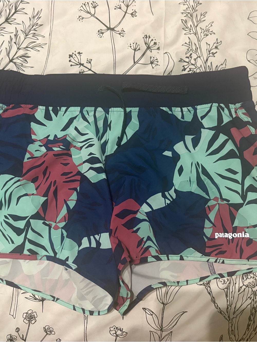 Patagonia Tropical Leaf lined athletic shorts